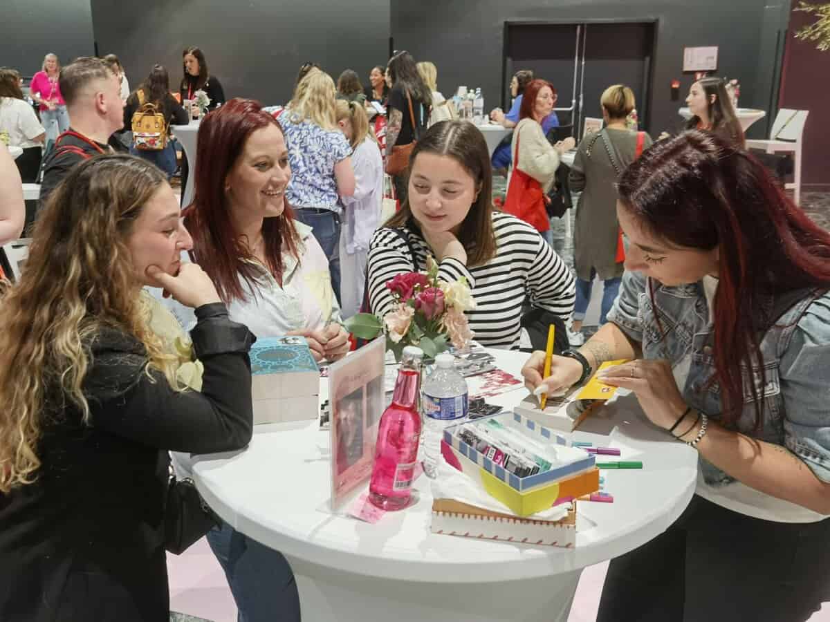 Six-Fours-Salon-romance-2025IMG_20250927_121531